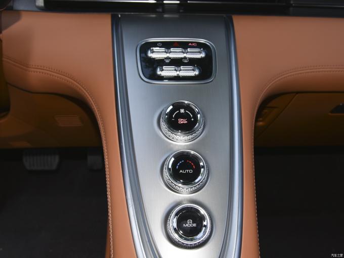 2024 Ora Cat EV Car Grand Cat Lighting Cat Dark Night Versione 555km 204HP 6