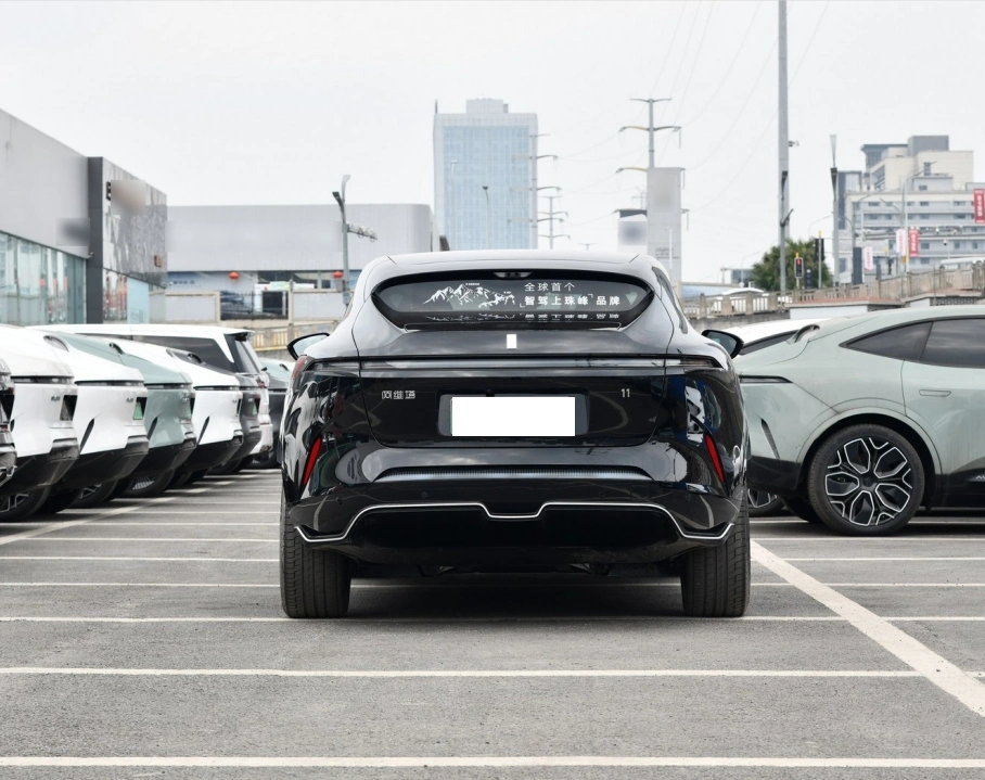 Avita 11 Auto elettrica 555km 680km Long Endurance Dual-Motor 5 posti 1