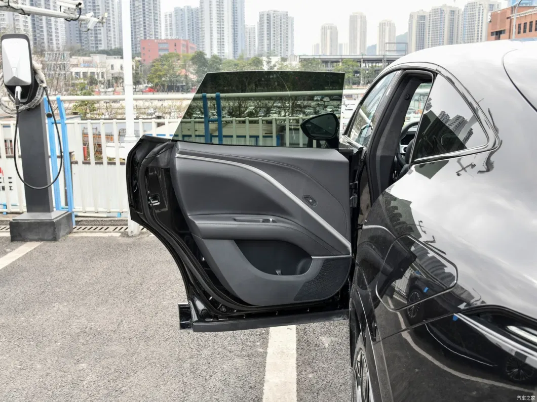 Avita 11 Auto elettrica 555km 680km Long Endurance Dual-Motor 5 posti 5