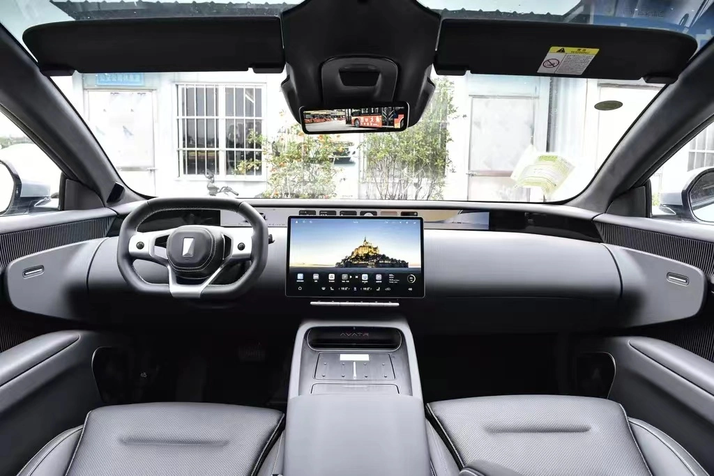 Avita 12 2024 Modello 650 km Triple Laser 4WD Performance Edition 0